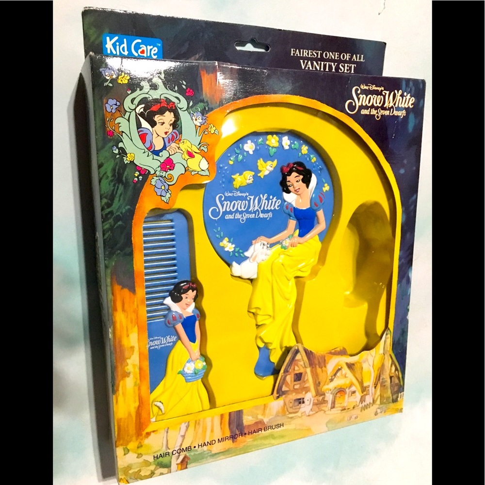 DISNEY 90s SNOW WHITE HAND MIRROR & COMB SET w/BOX